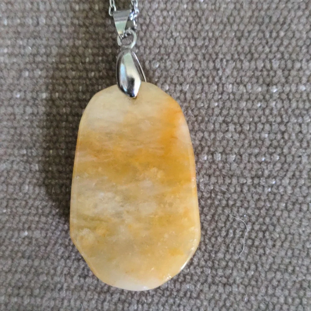 Golden Jade Sterling Silver Pendant Necklace. Hand Carved Tiger. Burma Artisan - Picture 7 of 8